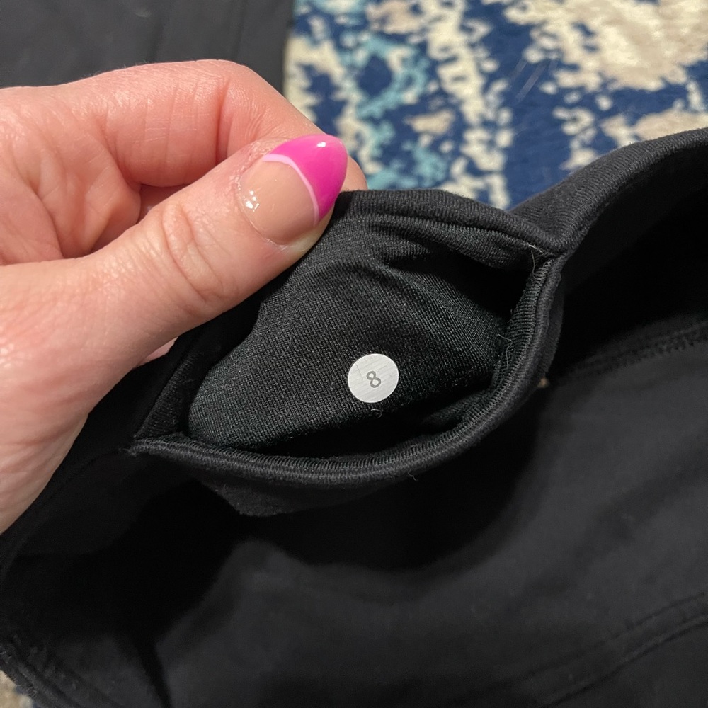 Lululemon - Picture 2 of 2